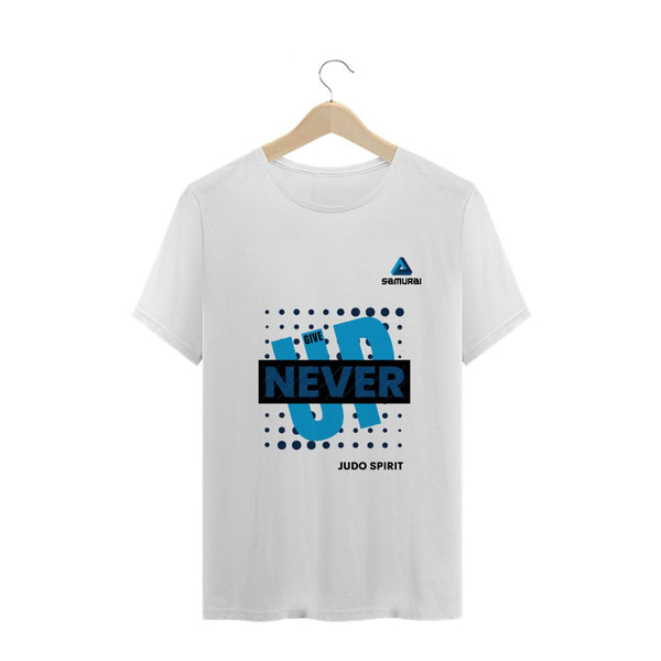 CAMISETA MASCULINA SAMURAI BRANCO NEVER GIVE UP