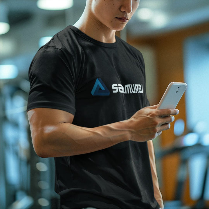 CAMISETA MASCULINA SAMURAI PRETO PRO MODELO