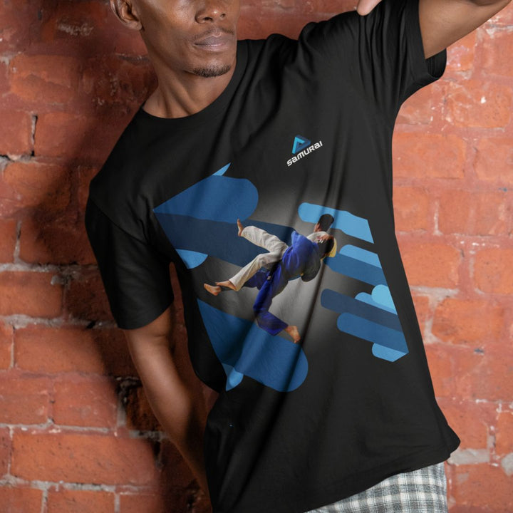 CAMISETA MASCULINA SAMURAI PRETO URANAGUE MODELO